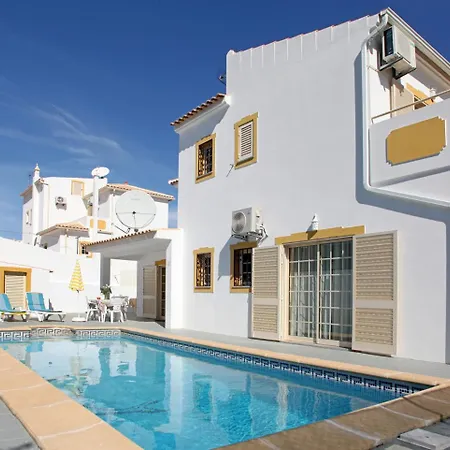 Villa Naomi - Large Garden And Terrace Albufeira