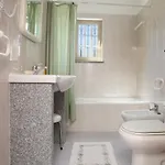 Villa Naomi - Large Garden And Terrace Albufeira