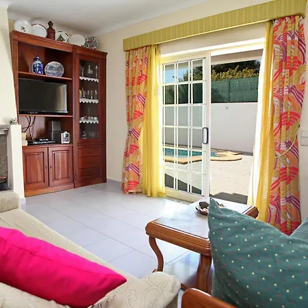 Naomi - Large Garden And Terrace *