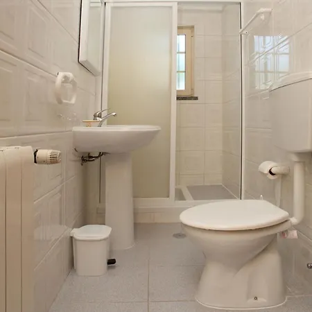 Naomi - Large Garden And Terrace Prázdninový dům *