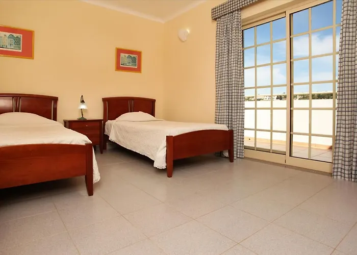 Naomi - Large Garden And Terrace Βίλα