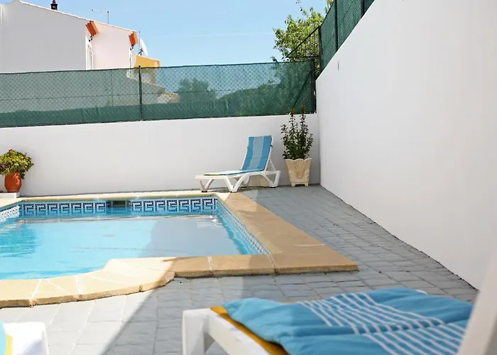 Βίλα Naomi - Large Garden And Terrace Αλμπουφέιρα