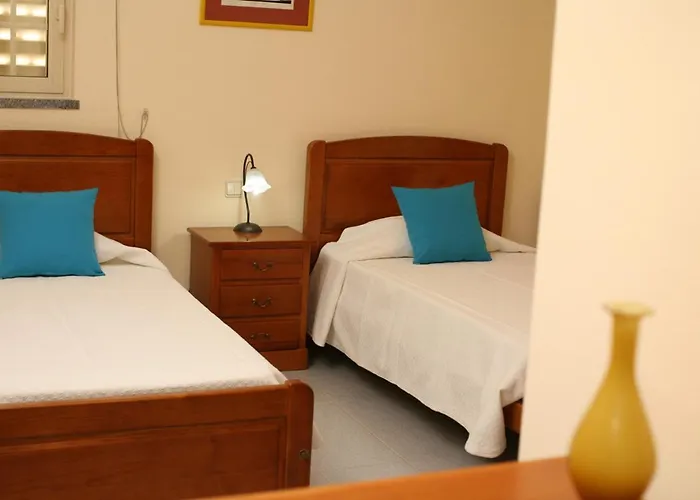 Naomi - Large Garden And Terrace Αλμπουφέιρα