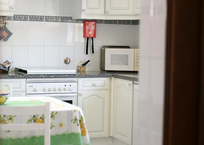 Naomi - Large Garden And Terrace Βίλα