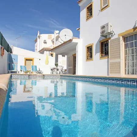 Naomi - Large Garden And Terrace *