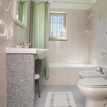 Holiday home Naomi - Large Garden And Terrace Albufeira